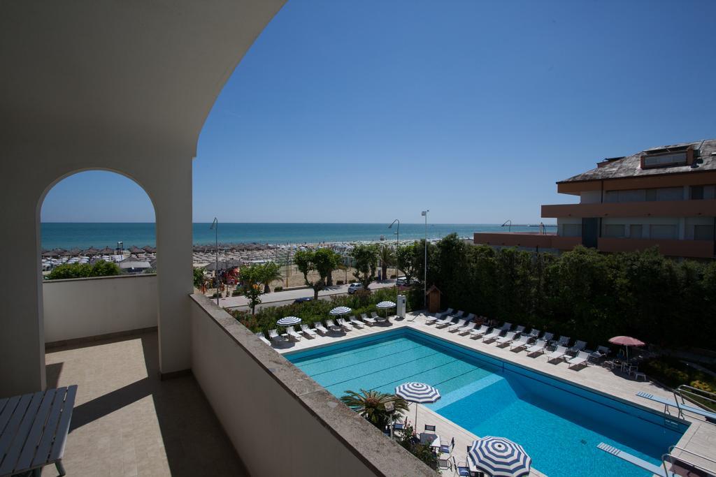 Grand Hotel Don Juan Giulianova Esterno foto