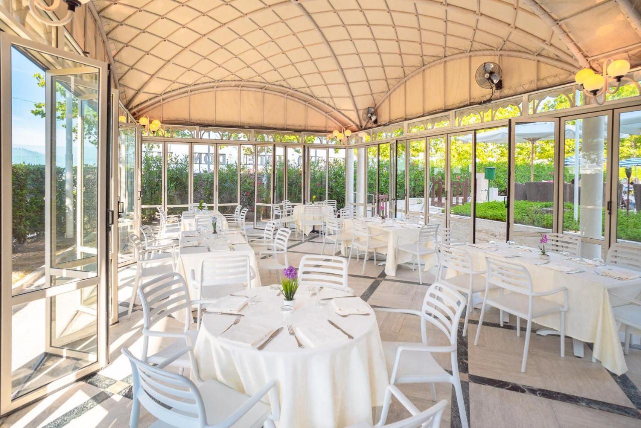 Grand Hotel Don Juan Giulianova Esterno foto